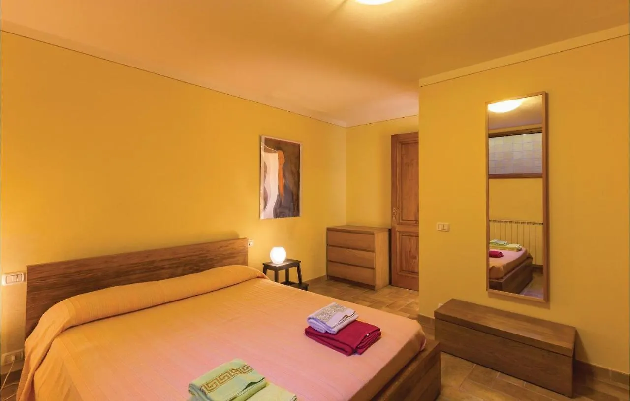 2 Bedroom Nice Home In Camaiore Lu Corsanico-Bargecchia