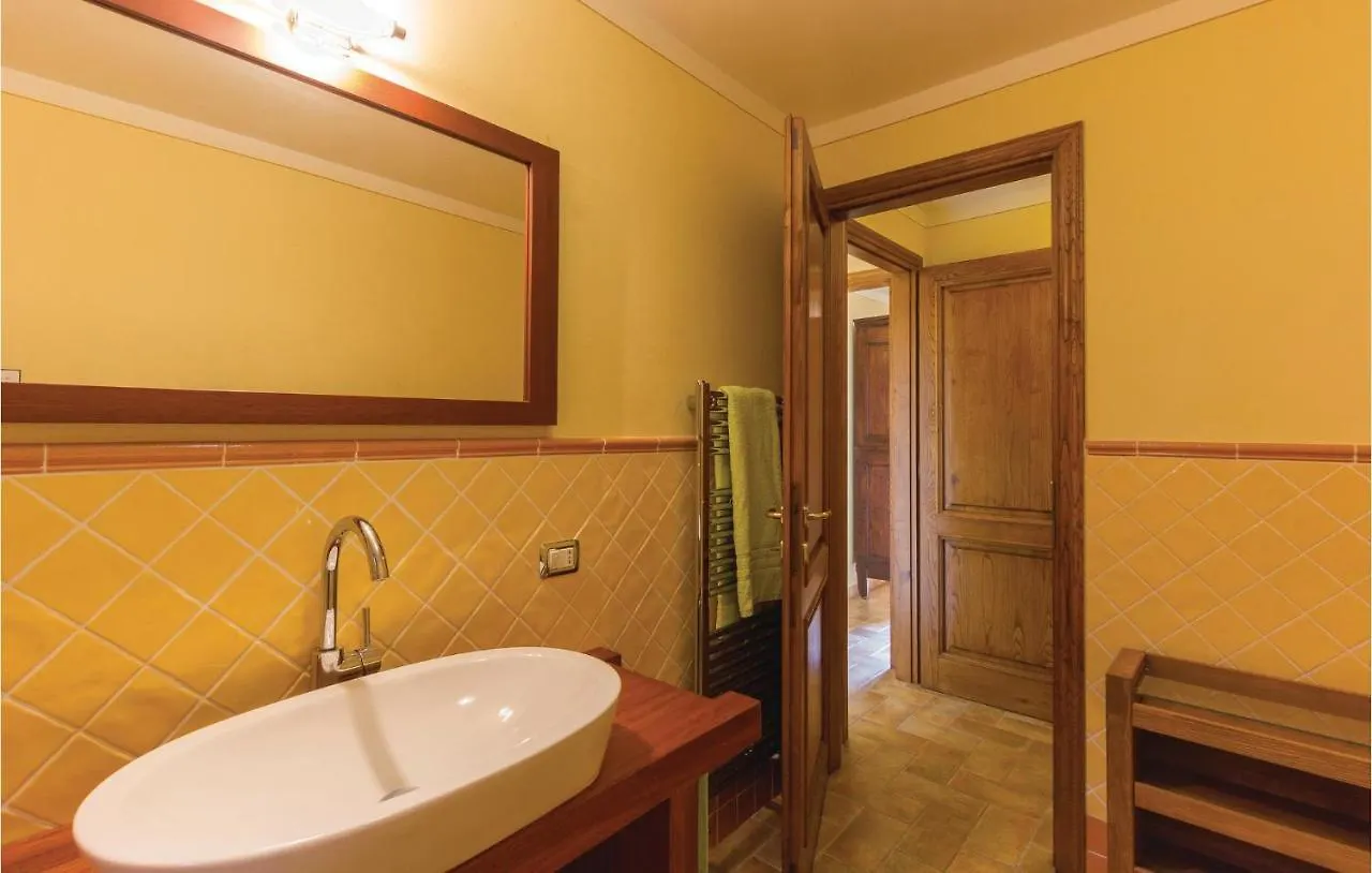 2 Bedroom Nice Home In Camaiore Lu Corsanico-Bargecchia
