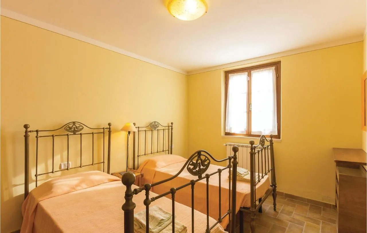 2 Bedroom Nice Home In Camaiore Lu Corsanico-Bargecchia Holiday home