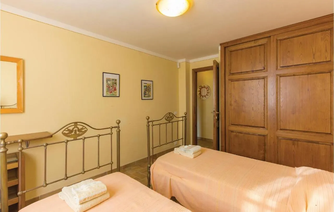 2 Bedroom Nice Home In Camaiore Lu Corsanico-Bargecchia 0*,