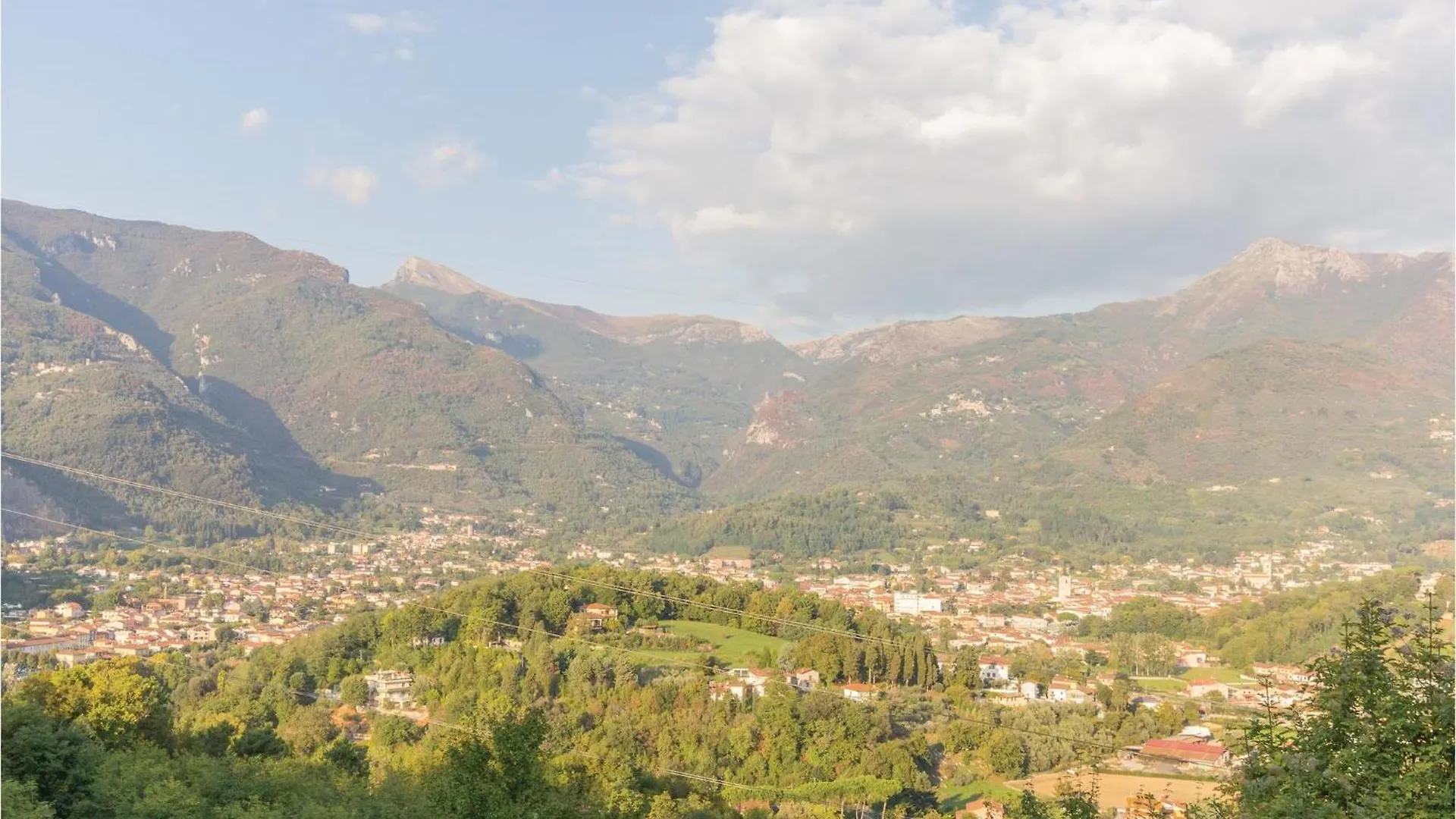 2 Bedroom Nice Home In Camaiore Lu Corsanico-Bargecchia Italy